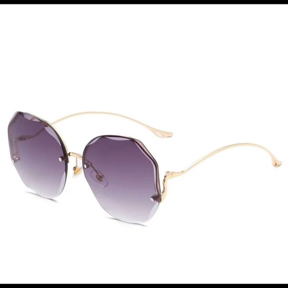 Oversized Women sunglasses   